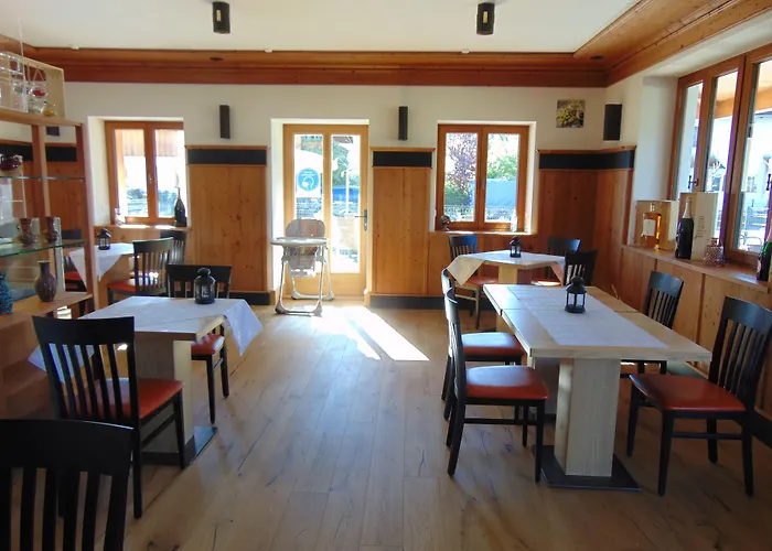 Heimfeld Restaurant Cafe Ξενοδοχείο Garching an Der Alz