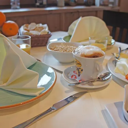 Heimfeld Restaurant Cafe 3* Garching an Der Alz