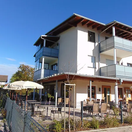 Heimfeld Restaurant Cafe מלון Garching an Der Alz