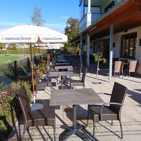 מלון Heimfeld Restaurant Cafe 3*