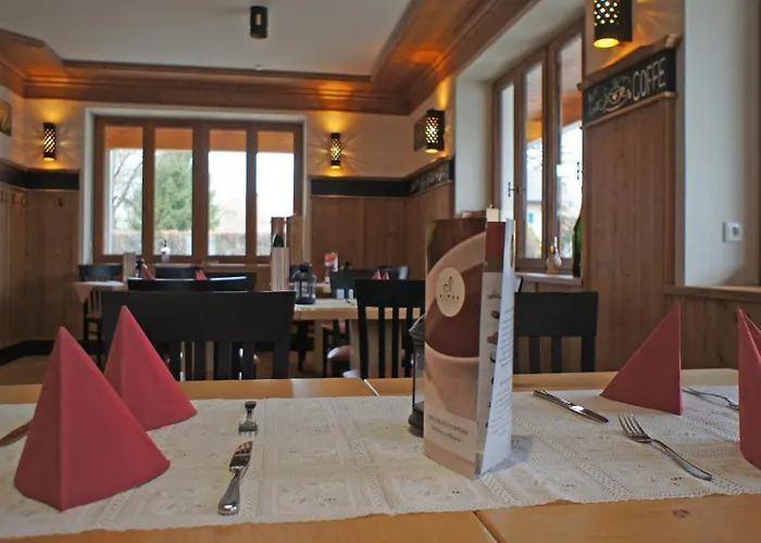 Heimfeld Restaurant Cafe ホテル 3*