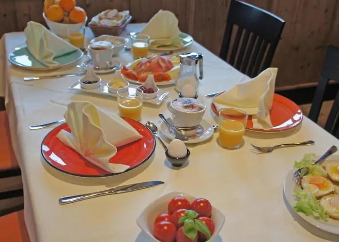 Heimfeld Restaurant Cafe ホテル