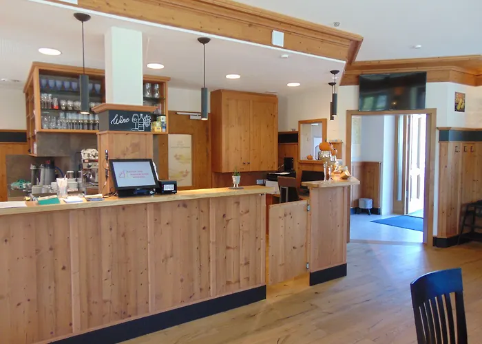 ホテル Heimfeld Restaurant Cafe Garching an Der Alz