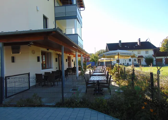 Heimfeld Restaurant Cafe ホテル 3*